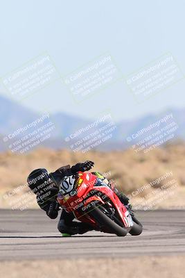 media/Dec-07-2025-CVMA (Sun) [[3e7d2de5dc]]/Race 9-Formula UL Shootout/